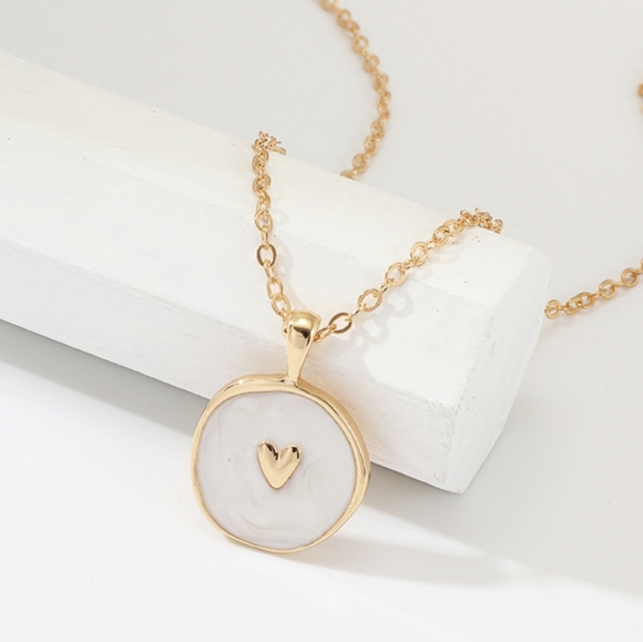 3/$25 White & Gold Heart Pendant Necklace - Picture 2 of 4